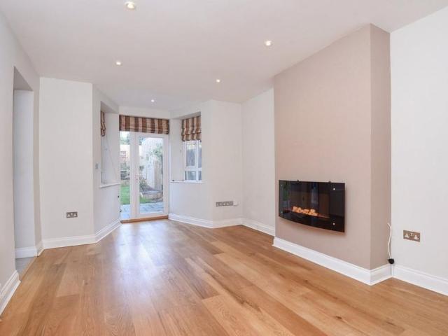 Apartment for rent in Muswell Hill, Isle Of Man