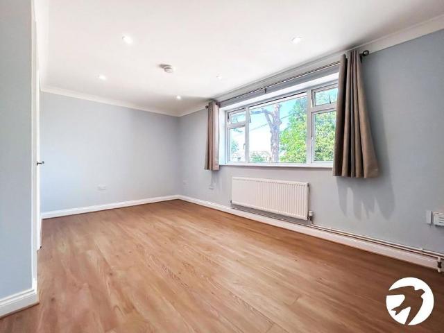 Apartment for rent in Ringlestone, Midway