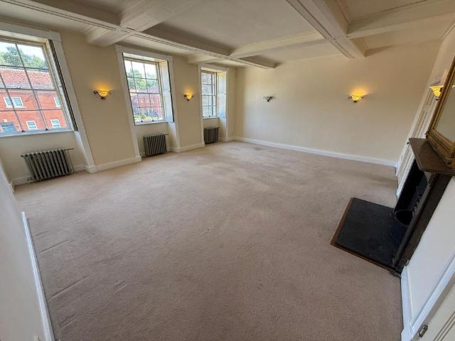 Apartment for rent in Bretby, South Derbyshire