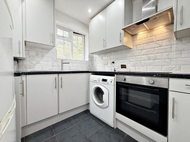 Apartment for rent in Wexham and Ivers Community Board, Iver