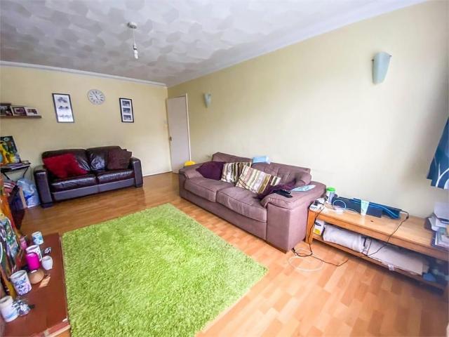 Apartment for rent in Colnbrook with Poyle, Slough