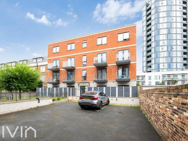Flat for rent in London Borough of Croydon, Selhurst