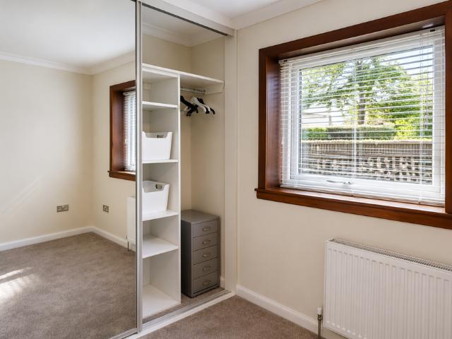 Apartment for rent in Crookston, Scotland