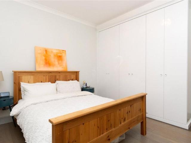 Apartment for rent in St Albans, Five Acres