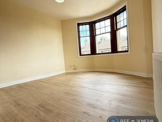 Apartment for rent in Castlehead, Glenburn