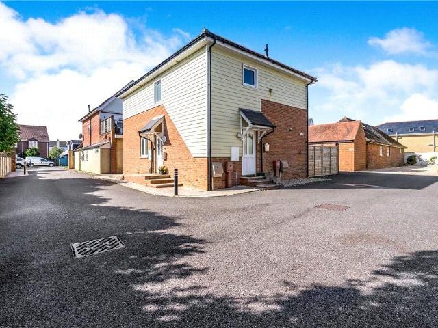 Flat for rent in Clapham, West Sussex