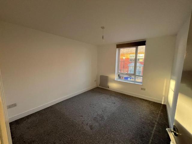 Apartment for rent in Garston, Calderstones