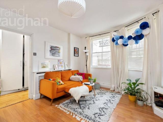 Apartment for rent in Round Hill, Brighton & Hove