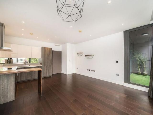 Apartment for rent in Putney, Greater London