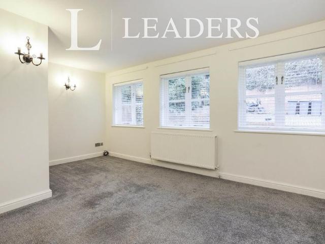 Apartment for rent in Grange Farm, East Suffolk