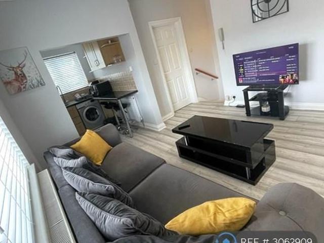 Apartment for rent in Camberley, Surrey Heath