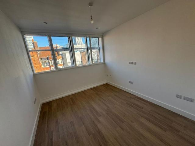 Apartment for rent in London Borough of Croydon, Greater London