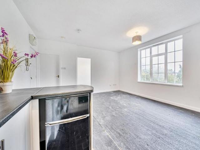 Apartment for rent in Farnley, West Yorkshire