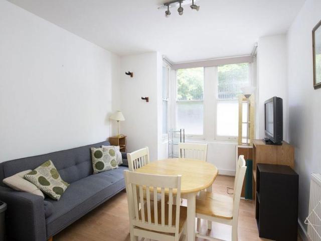 Apartment for rent in St. Mildred's, The Bridge