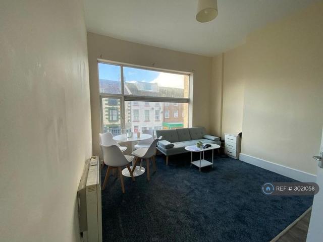 Apartment for rent in Abergele, Wales