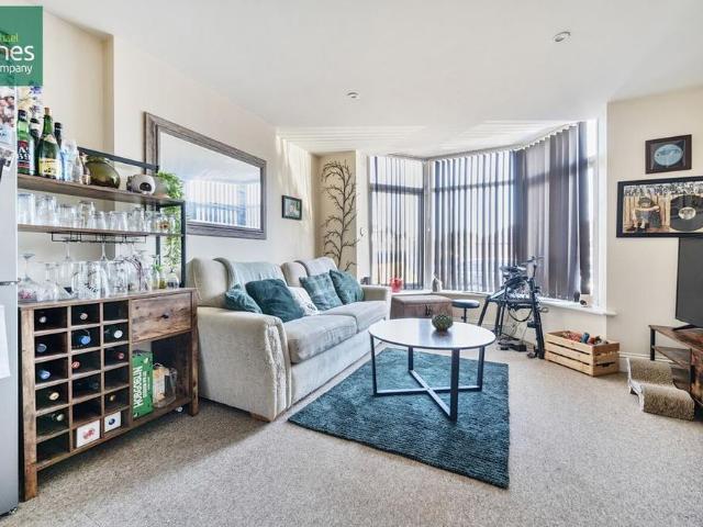 Apartment for rent in Worthing, West Sussex