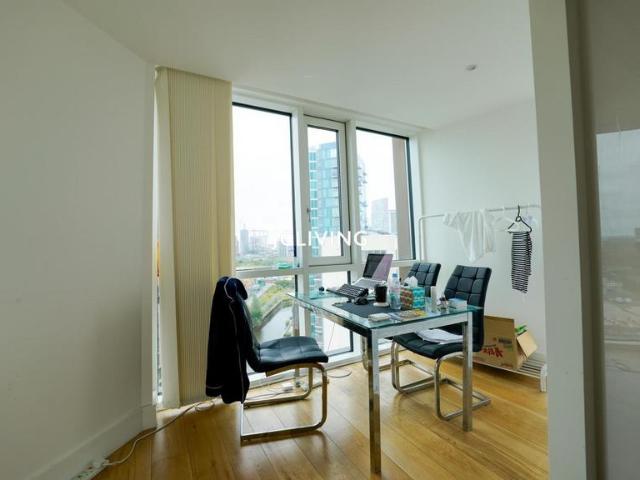 Flat for rent in Stratford Marsh, Greater London