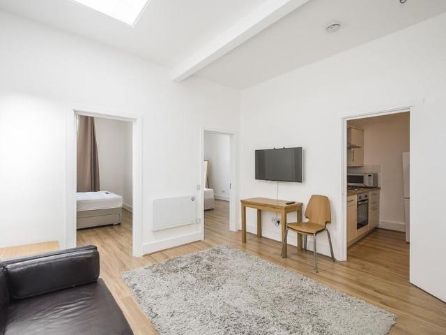 Apartment for rent in Earl's Court, Greater London