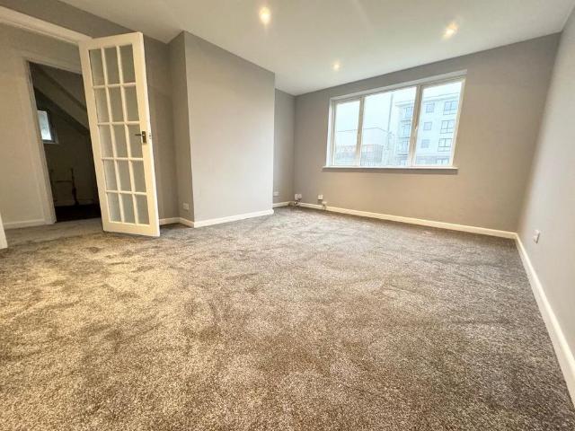 Apartment for rent in Creekmoor, Poole