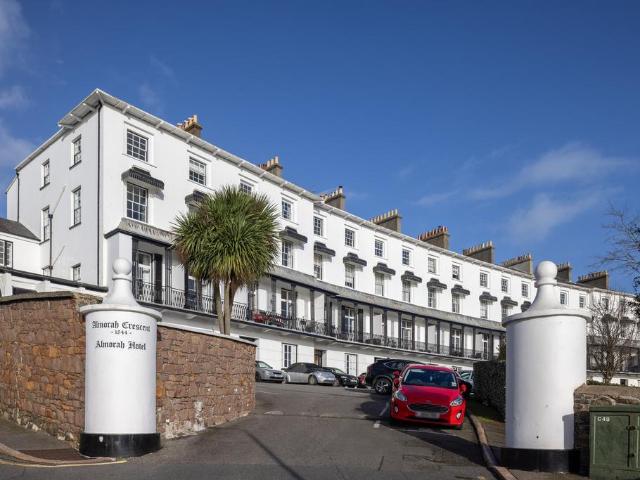 Flat for rent in St Helier, Greater London