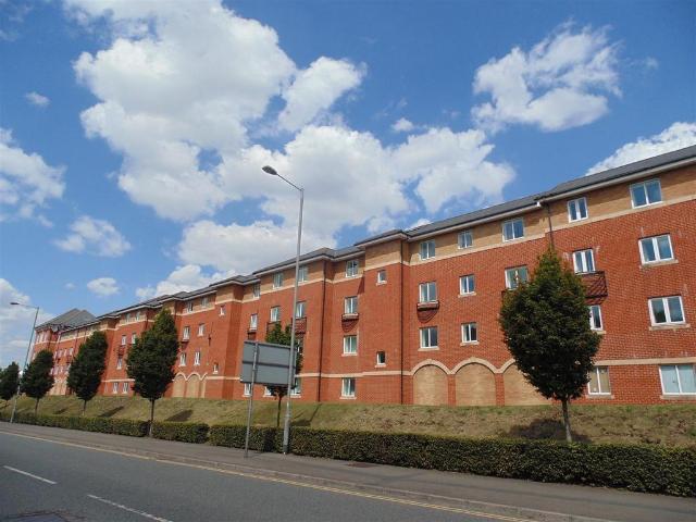 Flat for rent in Churchward, Rodbourne