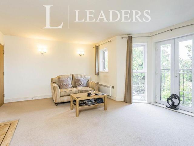 Apartment for rent in Lucastes, Perryfields