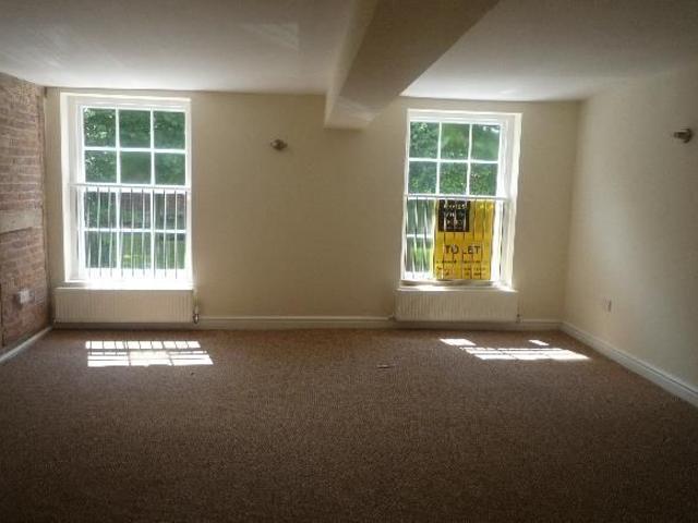Apartment for rent in Risca, Wales