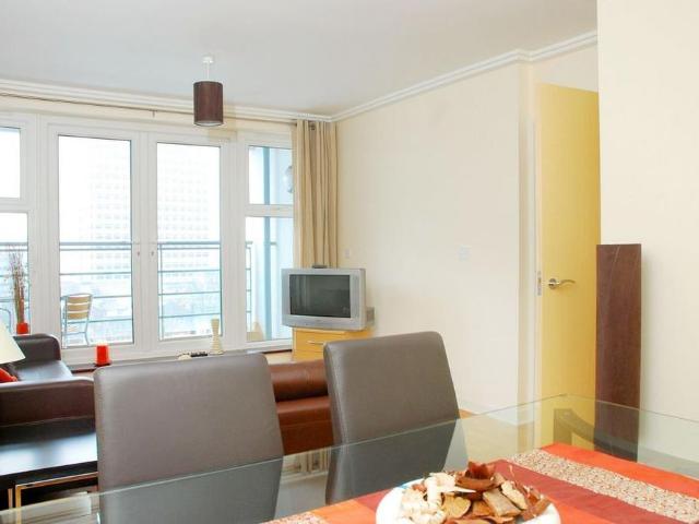 Apartment for rent in Horsell, Woking