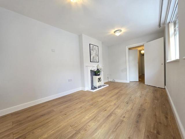 Apartment for rent in Baswich, Staffordshire
