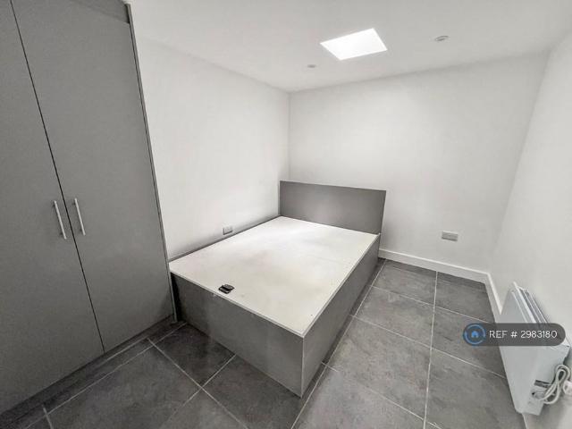 Apartment for rent in London Borough of Hounslow, Greater London