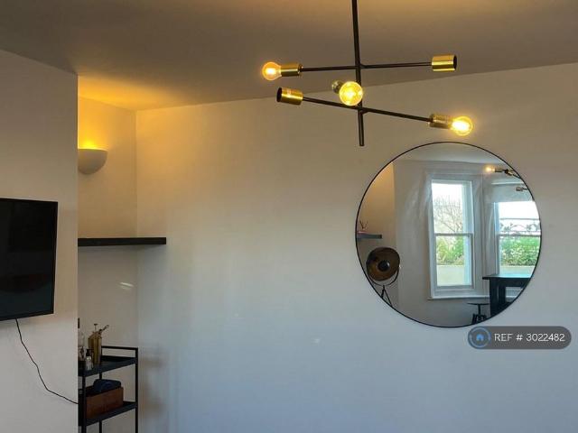 Apartment for rent in Westbrook, Acol