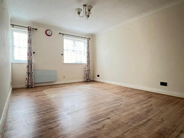 Apartment for rent in Spring Park, Luton