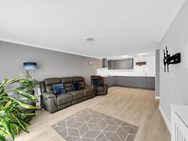 Flat for rent in Bromley, Plaistow