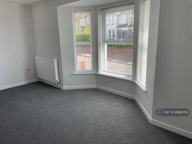 Apartment for rent in Babbacombe