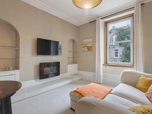Apartment for rent in West End, Ballindoch