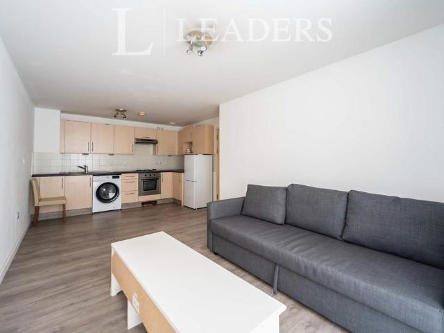 Flat for rent in Portsea, City Of Portsmouth