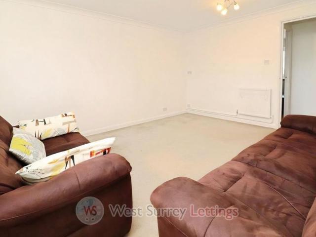 Apartment for rent in Woking, Surrey