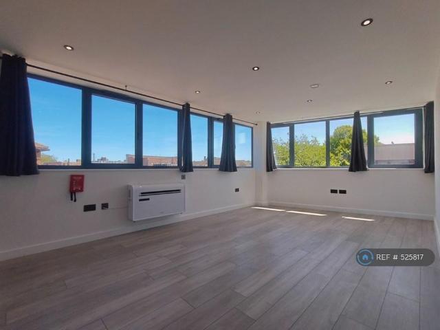 Apartment for rent in Baswich, Staffordshire