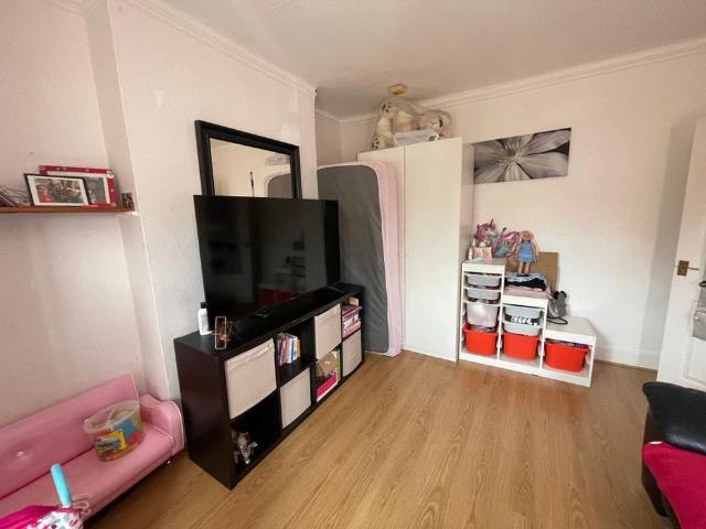 Apartment for rent in Wealdstone, Greater London