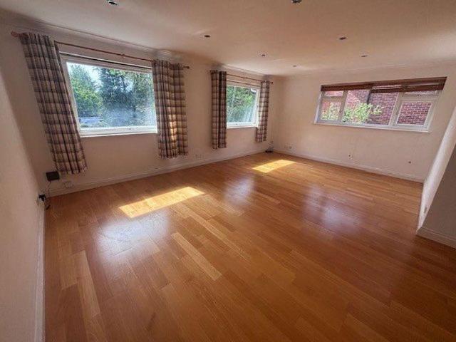 Apartment for rent in Lavant, Littlecote