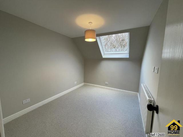 Apartment for rent in Fole, Surrey