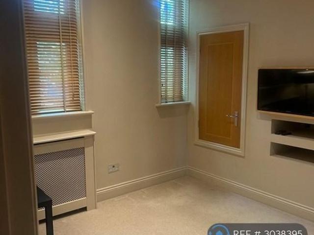 Apartment for rent in Lenton Abbey, Haddon