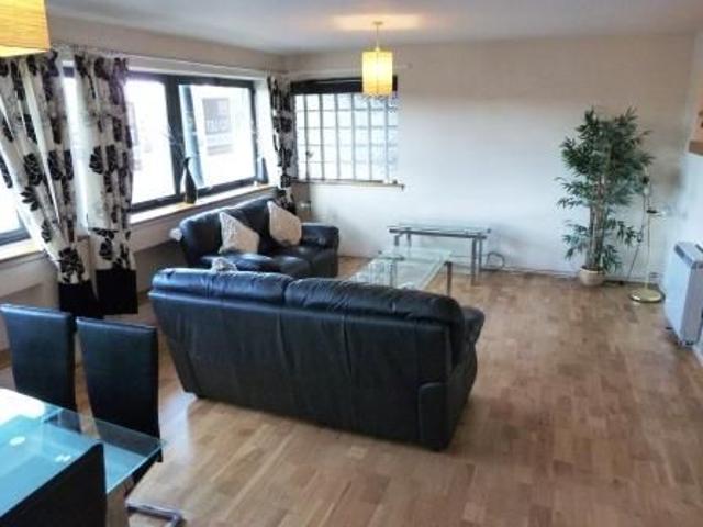 Apartment for rent in Hutchesontown, Gorbals
