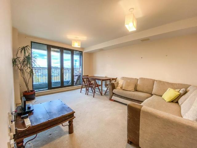 Apartment for rent in Holloway, Cat Hill