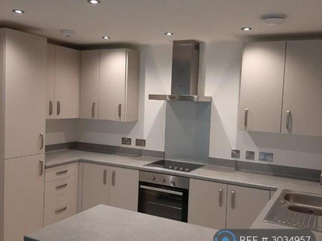 Flat for rent in Trafford Park, Greater Manchester
