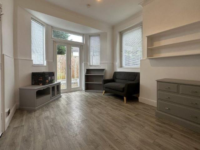Apartment for rent in Middle Deal, Ash