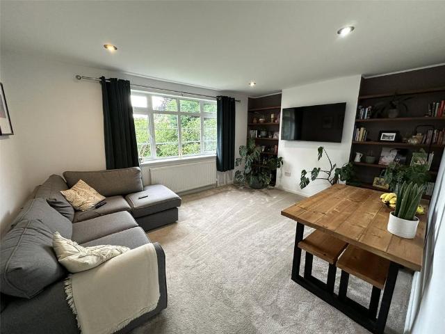 Flat for rent in Sale Moor, Trafford Park