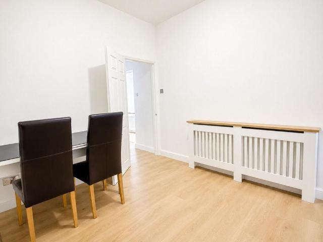 Apartment for rent in London Borough of Croydon, Thornton Heath