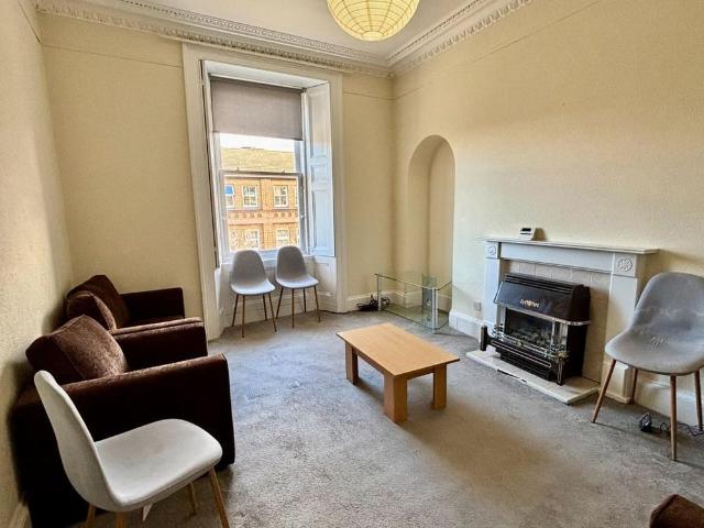Apartment for rent in Southside, Scotland