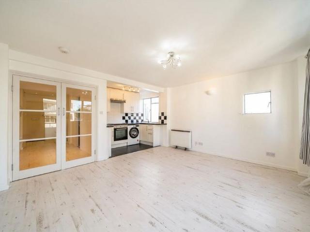 Apartment for rent in London Borough of Lambeth, Greater London